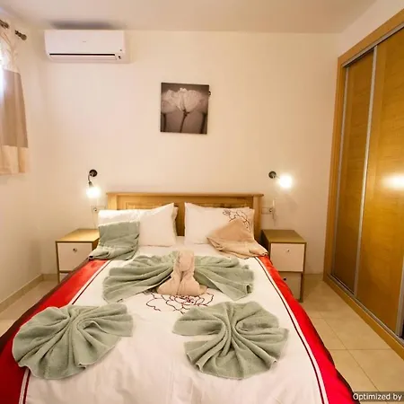 ヴィラ 44 Sea Views, Pool,games,hot Tub, Office With Computer+ Wifi