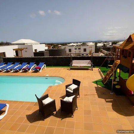 فيلة 44 Sea Views, Pool,games,hot Tub, Office With Computer+ Wifi