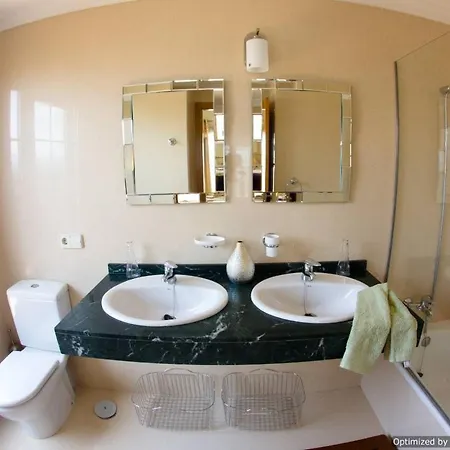 44 Sea Views, Pool,games,hot Tub, Office With Computer+ Wifi بلايا بلانكا